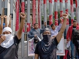 FAMILIAS de los estudiantes normalistas exigen la apertura del expediente militar