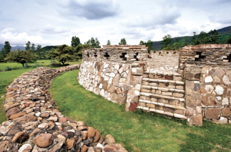 Ixtlán del Río y las ruinas de Los Toriles. Muy cerca de Jala se encuentra Ixtlán d