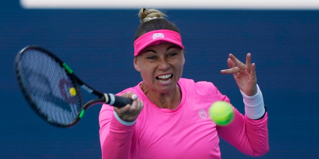 Vera Zvonareva, durante un juego en el Abierto de Miami del año pasado.