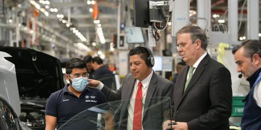El gobernador Ricardo Gallardo Cardona promueve clima laboral favorable y mano de obra calificada para atraer inversiones y fortalecer la industria manufacturera en San Luis Potosí.