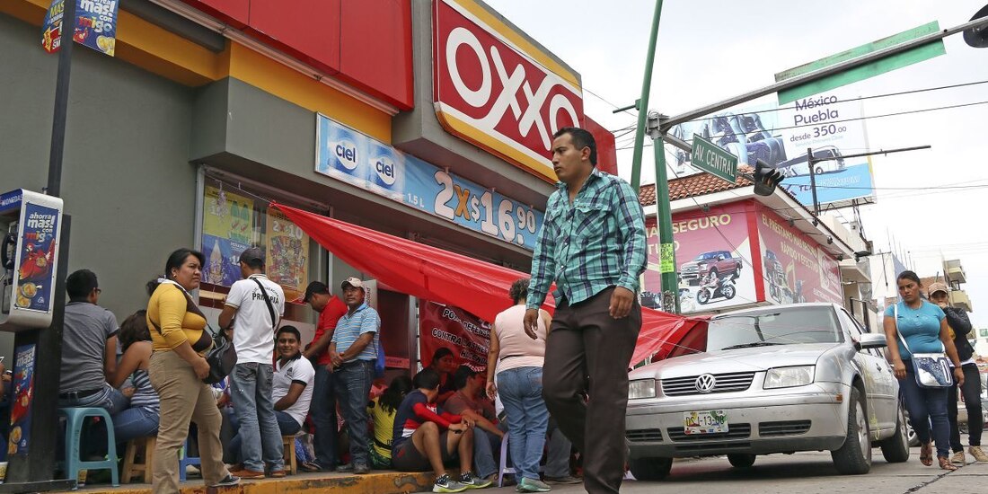 Tienda OXXO, operada por FEMSA