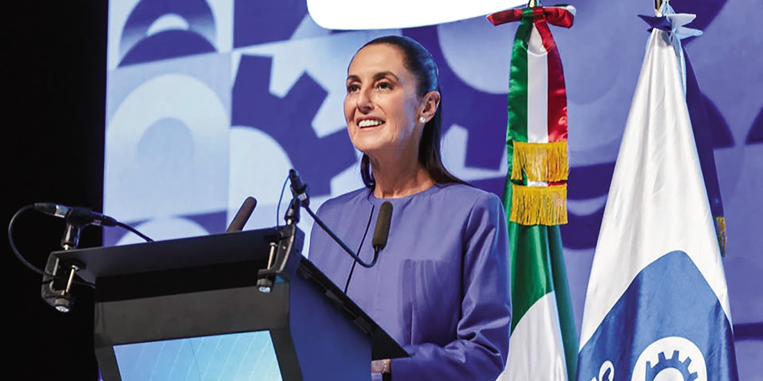 CLAUDIA Sheinbaum, ayer, en la asamblea de Caintra en NL
