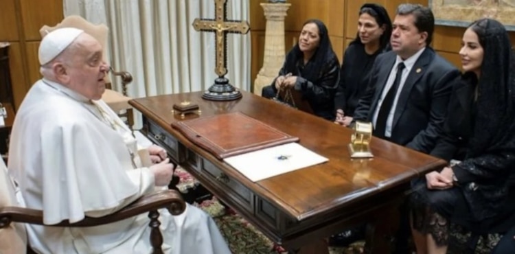 Foto editada sin legisladoras de Morena.