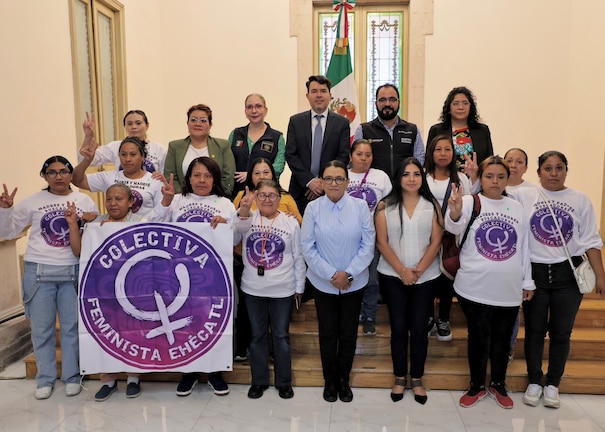 Secretaria de Gobernación recibe a colectiva feminista Ehécatl.