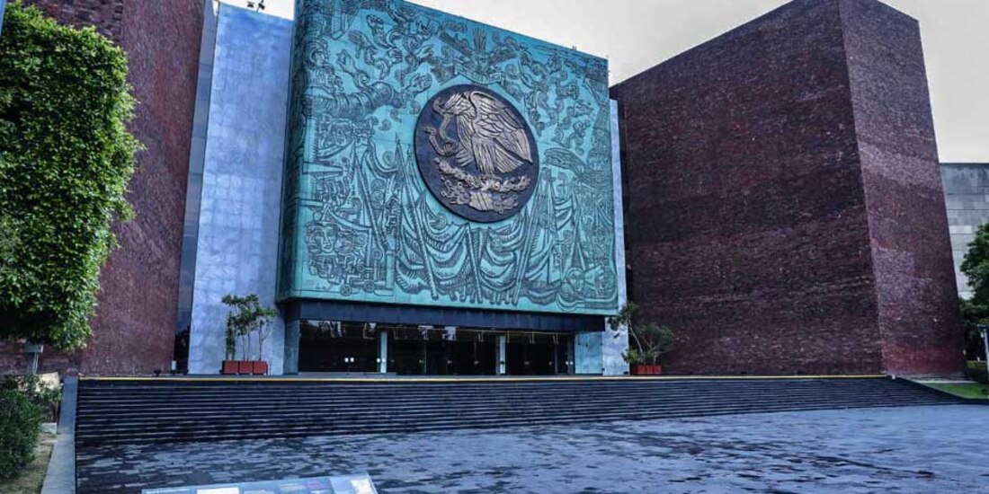 En la imagen, un aspecto de la fachada de la Cámara de Diputados