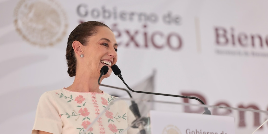 Presidenta de México anuncia obras de agua potable y la cancelación de la presa La Parota en Acapulco.