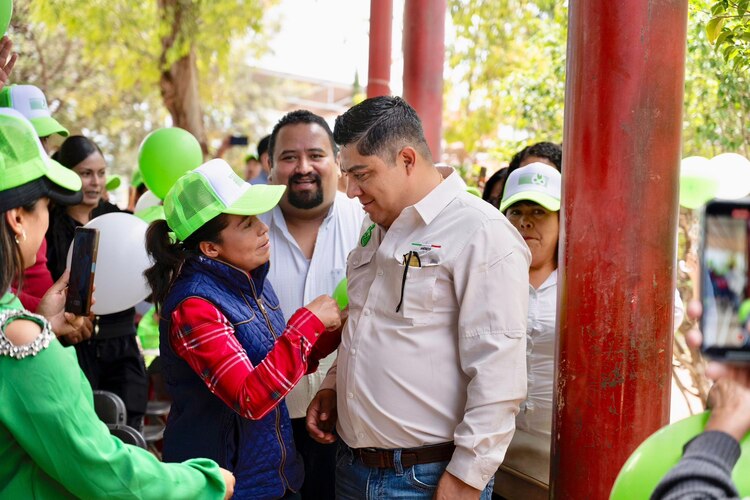 El gobernador Ricardo Gallardo durante su gira de trabajo por el Altiplano potosino.