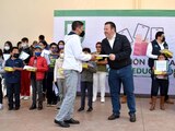 El Alcalde contrerense señaló que la educación es un derecho fundamental para el desarrollo individual y personal de los niños, niñas y jóvenes al ser un factor determinante para la reducción de la pobreza y las desigualdades.