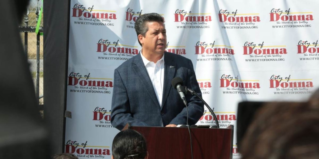 Francisco García Cabeza de Vaca anunció el inicio de una campaña de vacunación transfronteriza para trabajadores esenciales y de la industria maquiladora