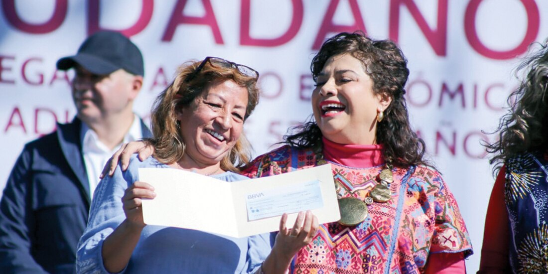 Clara Brugada, jefa de Gobierno de la CDMX, ayer, en el Zócalo capitalino.