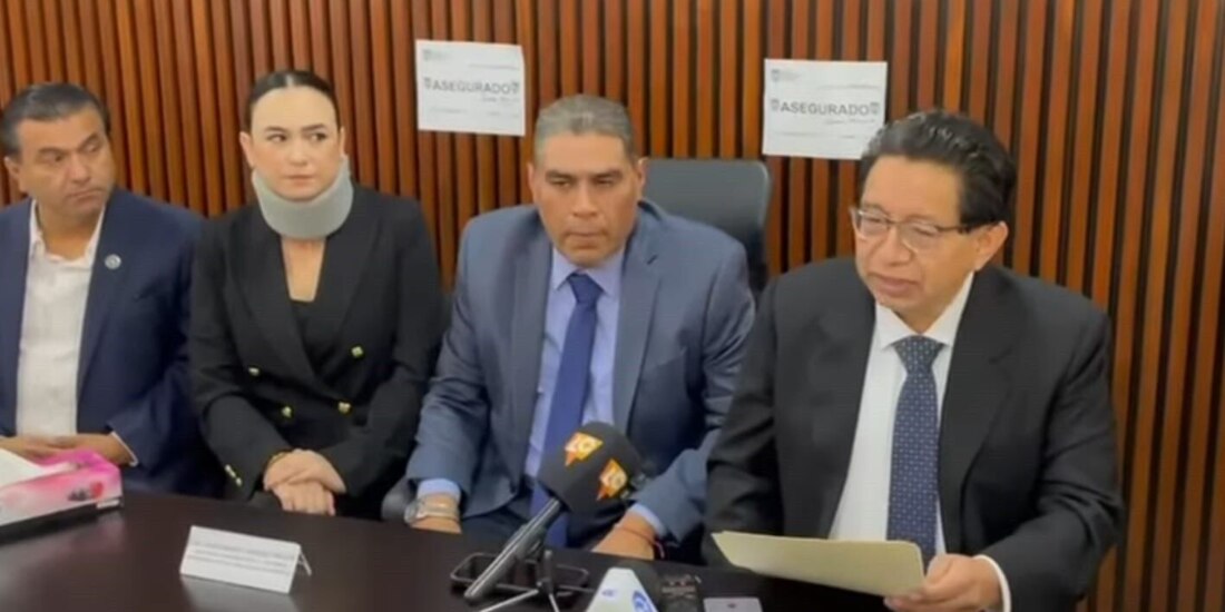 Magistrados del Tribunal Superior de Justicia de Morelos, en conferencia de prensa, ayer.