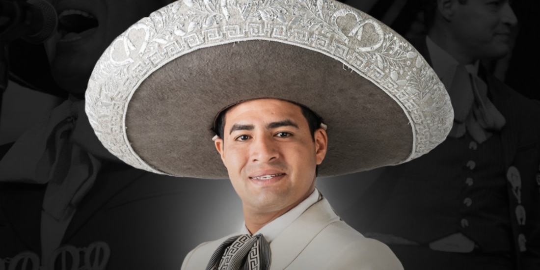 Ángel López, violinista del Mariachi Vargas de Tecalitlán