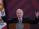 El presidente Andrés Manuel López Obrador confía en que los ministros de la Suprema Corte de Justicia de la Nación rectifiquen y se bajen el sueldo, tal y como lo establece la Constitución.