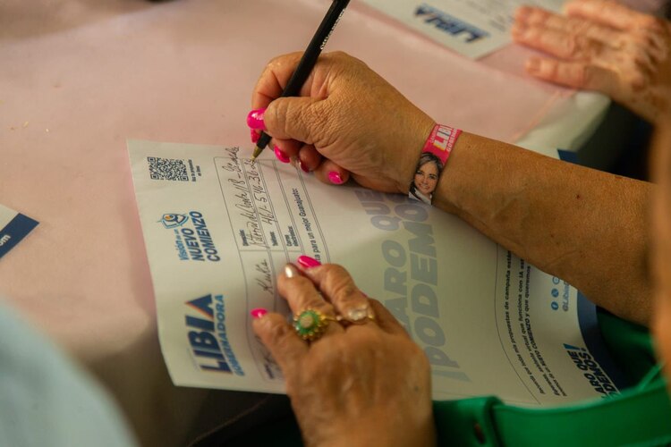 Inicia Libia Dennise construcción de su plan de gobierno