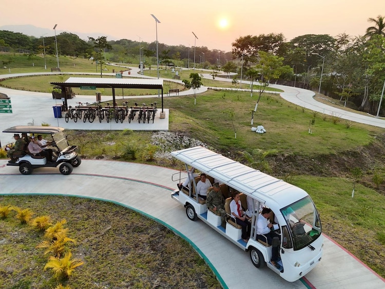 Sheinbaum acudió a la inauguración del Ecoparque "La Ceiba”.