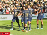 Jugadores de Pumas celebran un gol en el partido amistoso que sostuvieron ante el América en Estados Unidos