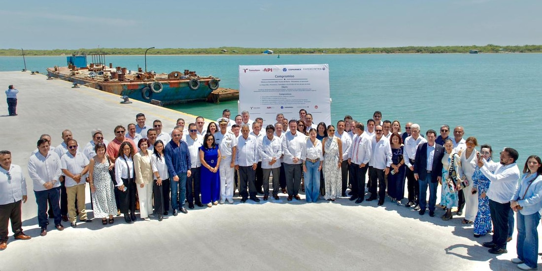 Reunión entre gobierno de Tamaulipas y líderes empresariales en Matamoros.