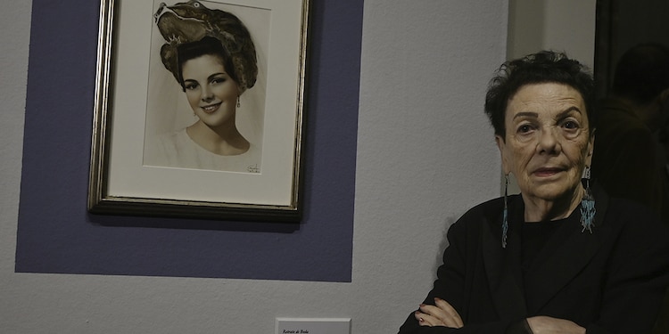 Autorretrato intervenido por Toledo.