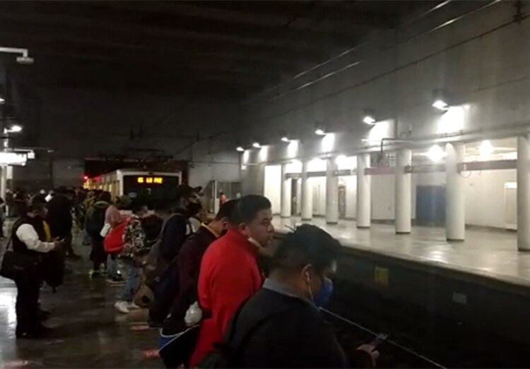 Este lunes, la estación registró poca afluencia de usuarios.