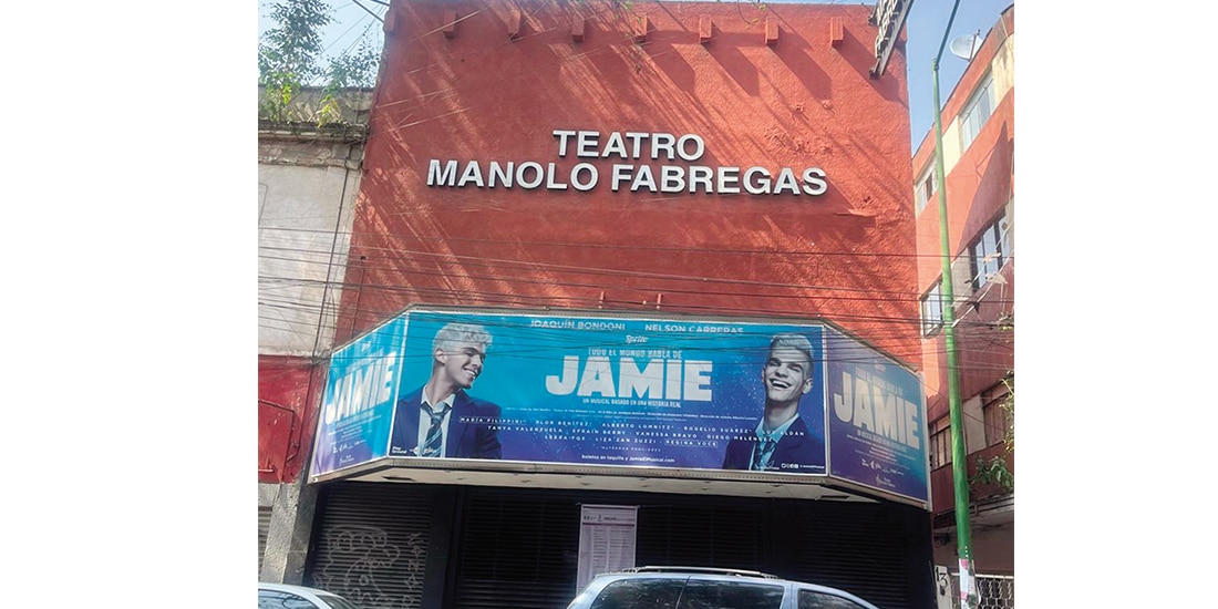 Fachada del Teatro Manolo Fábregas, la semana pasada.