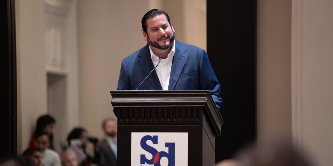 El alcalde de Tijuana, Ismael Burgueño Ruiz.