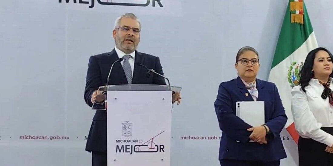 Alfredo Ramírez Bedolla, gobernador de Michoacán, durante la conferencia de prensa realizada ayer en Morelia