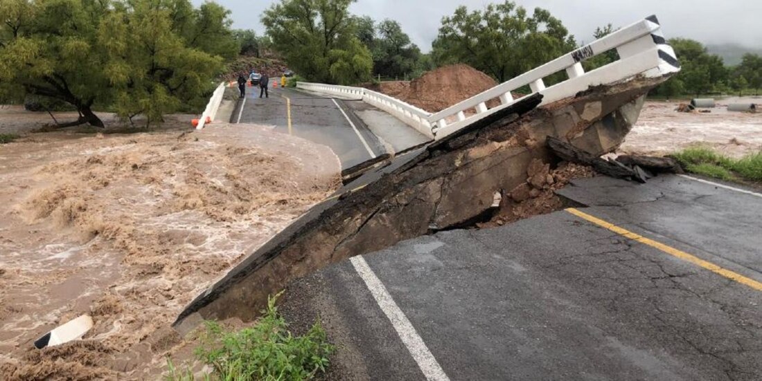 Puente San Antonio, en la vía Durango-Parral, tramo Donato Guerra-Parral.
