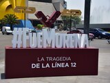 Línea 12: PAN coloca antimonumento en Reforma para recordar a las víctimas del colapso