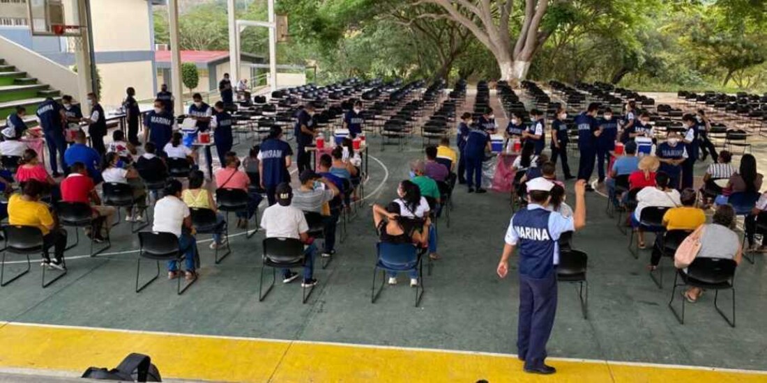 El avance en el semáforo epidemiológico se debe al avance en la estrategia de vacunación.