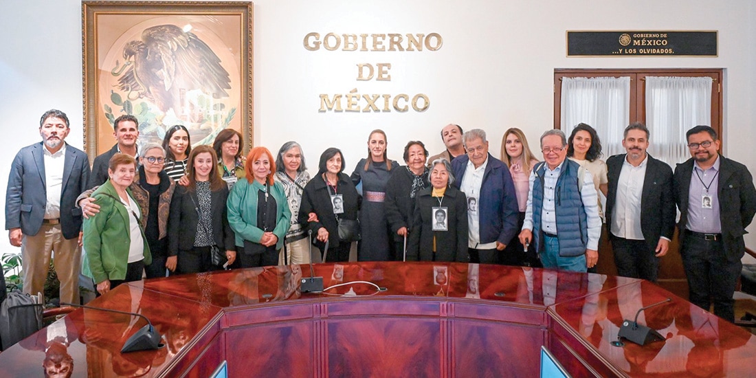 SHEINBAUM con Comité Eureka, ayer.