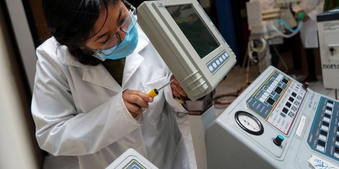 El presunto homicida de 58 años informó que estaba molesto por el sonido del ventilador mecánico que asistía a su compañero de cuarto.<br>