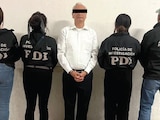 EL EXFUNCIONARIO federal, ayer, tras su detención en la colonia Narvarte.