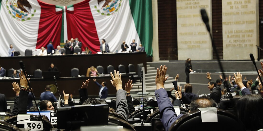 El Pleno de la Cámara de Diputados dio luz verde a la Ley de Ingresos para el año próximo, tras siete horas de debate, ayer.