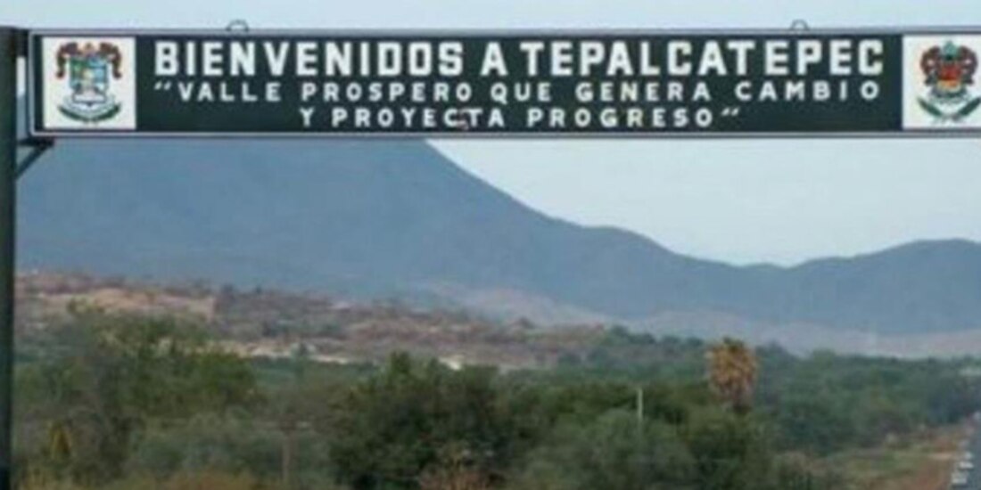 Bloqueo en la carretera Morelia-Tepalcatepec