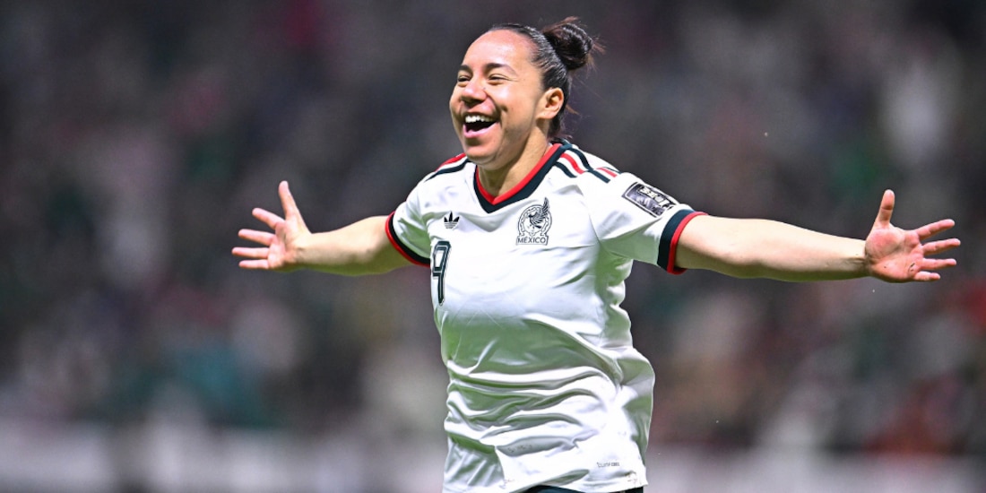 Charlyn Corral anoto doblete ante Puerto Rico.