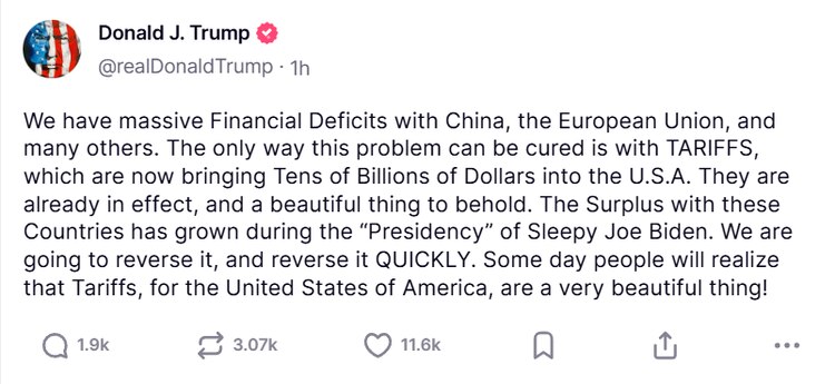 Donald Trump defiende aranceles y afirma que son una cura para reducir los déficits comerciales.