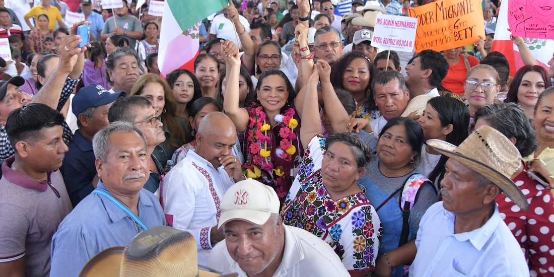 Beatriz Mojica encabezó la asamblea informativa con la ciudadanía y liderazgos locales en Ometepec.