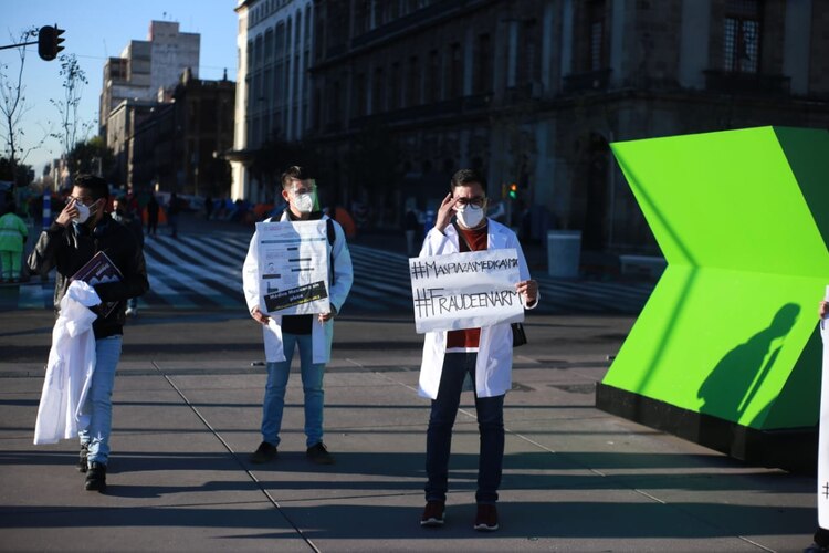 Médicos exigen solución a la autoridades.