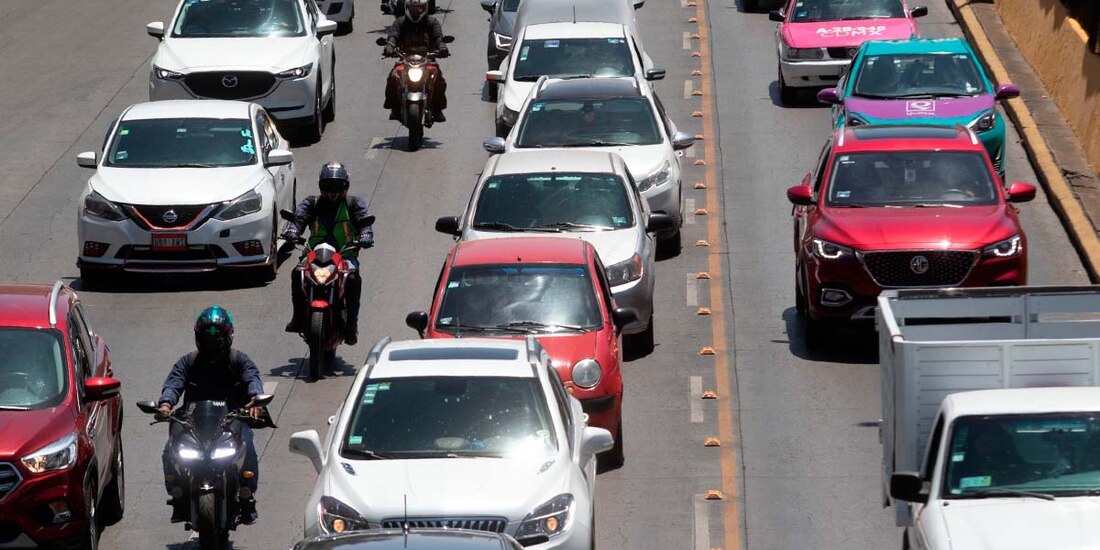 Hoy No Circula Edomex contempla excepciones para algunos vehículos.