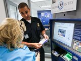 Global Entry es un programa para acelerar la entrada de viajeros de bajo riesgo a Estados Unidos.