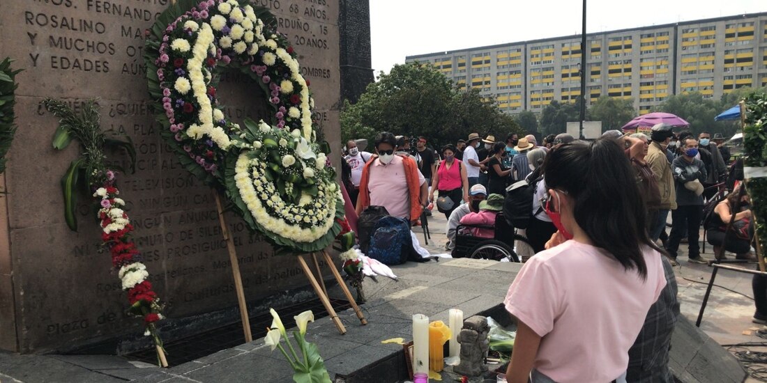 Marcha por el 2 de octubre en memoria de las víctimas de 1968.
