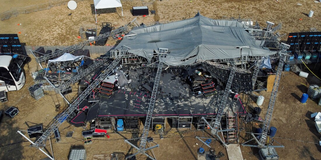 El sitio del desplome del templete..