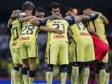 Futbolistas del América previo a un partido en el pasado Torneo Grita México Apertura 2021.