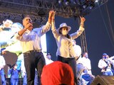 Cierre de campaña de Francisco Pelayo Covarrubias y Lupita Saldaña en Los Cabos.