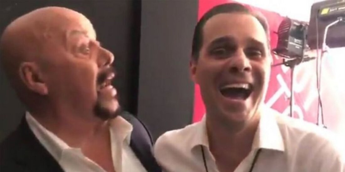 Christian Martinoli y Enrique Bermúdez llevan una buena relación pese a que trabajan para la competencia de cada una de sus televisoras.
