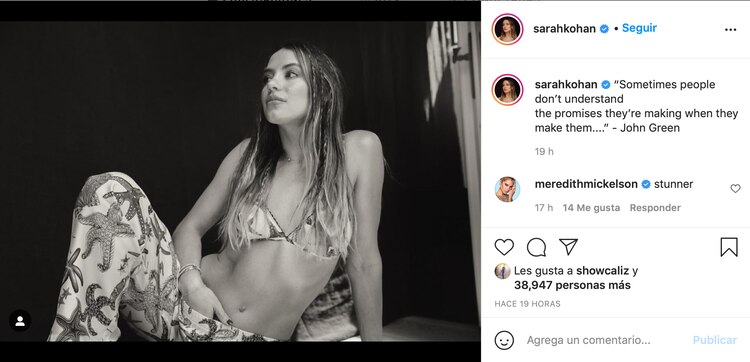 Sarah Kohan y "Chicharito" aún no hacen oficial su separación.