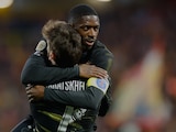 Dembélé festejando con Khvicha uno de los goles del PSG.