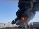 Muestran con impactantes VIDEOS el incendio que consume fábrica en Tijuana, Baja California
