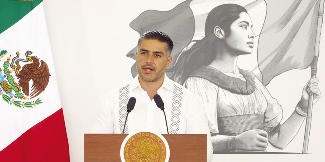 Omar García, ayer, en conferencia en Quintana Roo.