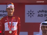 Isaac del Toro galardonado en Abu Dhabi tras conquistar el UAE Tour 2026, su primer título en una prueba por etapas del UCI WorldTour.